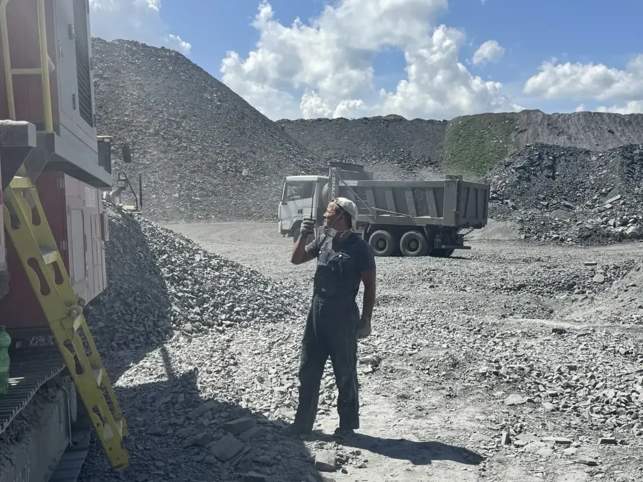 Щековая дробилка McCloskey J45 в работе